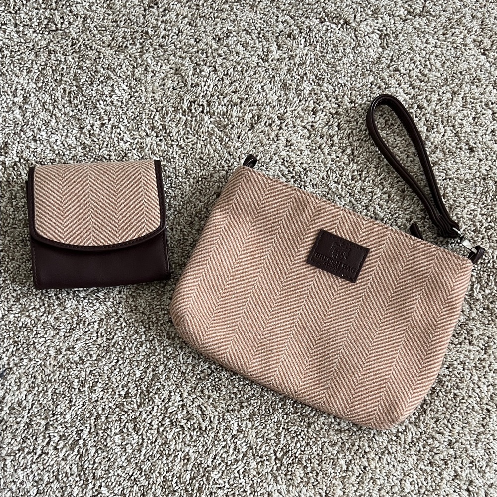 British Bag Company Herringbone Wristlet & Card Wallet Set - Beige & Brown